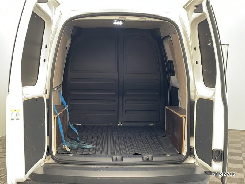 Volkswagen Caddy Van CADDY VAN 2.0 TDI 102 BVM5 BUSINESS LINE 2020 - photo n°7 Volkswagen Caddy Van CADDY VAN 2.0 TDI 102 BVM5 BUSINESS LINE  occasion à Saint-Quentin - photo n°7