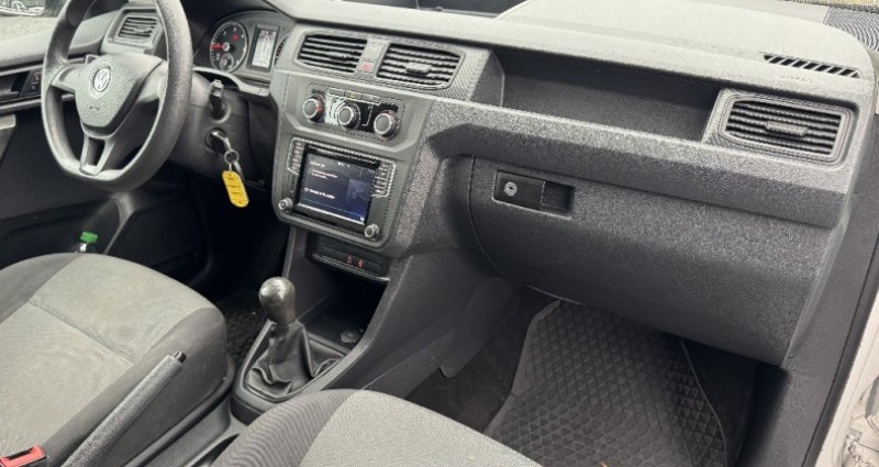 Volkswagen Caddy VAN 2.0 TDI 102 BVM5 BUSINESS LINE PRIX H.T 2020 - photo n°5 Volkswagen Caddy VAN 2.0 TDI 102 BVM5 BUSINESS LINE PRIX H.T  occasion à COURNON - photo n°5