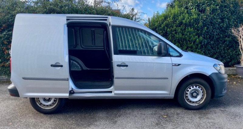 Volkswagen Caddy Van 2.0 TDI 75ch Prix affiché HT 2017 - photo n°6 Volkswagen Caddy Van 2.0 TDI 75ch Prix affiché HT  occasion à Chazay-d'azergues - photo n°6