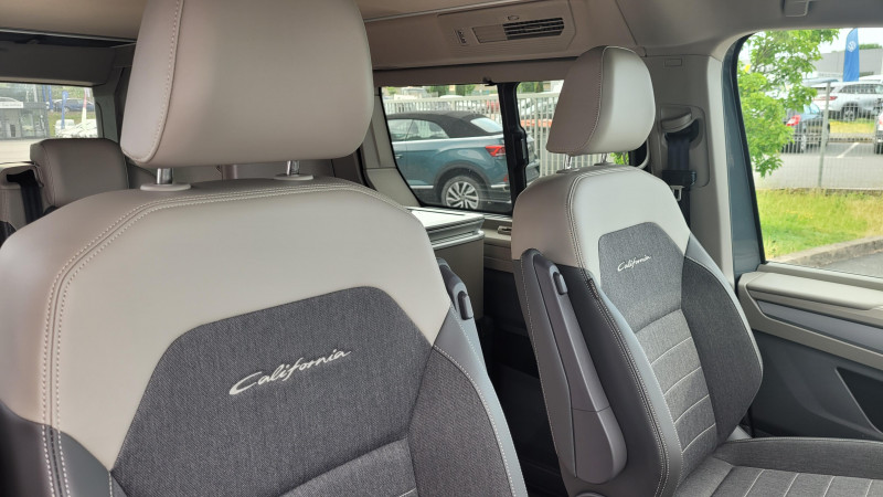 Volkswagen California California 2.0 TDI 150 DSG7 Coast 4p  occasion � Onet-le-Ch�teau - photo n�15