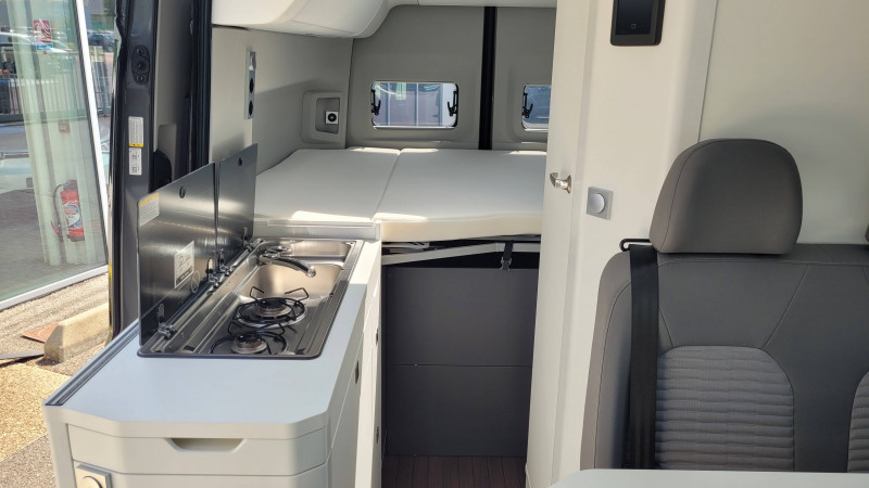 Volkswagen California Grand California 600 3.5t 2.0 TDI 163 EU6 BVA8  4p  occasion � Onet-le-Ch�teau - photo n�9