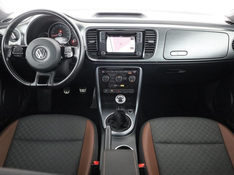 Volkswagen Coccinelle 1.2 TSI Allstar Navi Kamera Sitzheizung 2016 - photo n°9 Volkswagen Coccinelle 1.2 TSI Allstar Navi Kamera Sitzheizung  occasion à L'Union - photo n°9