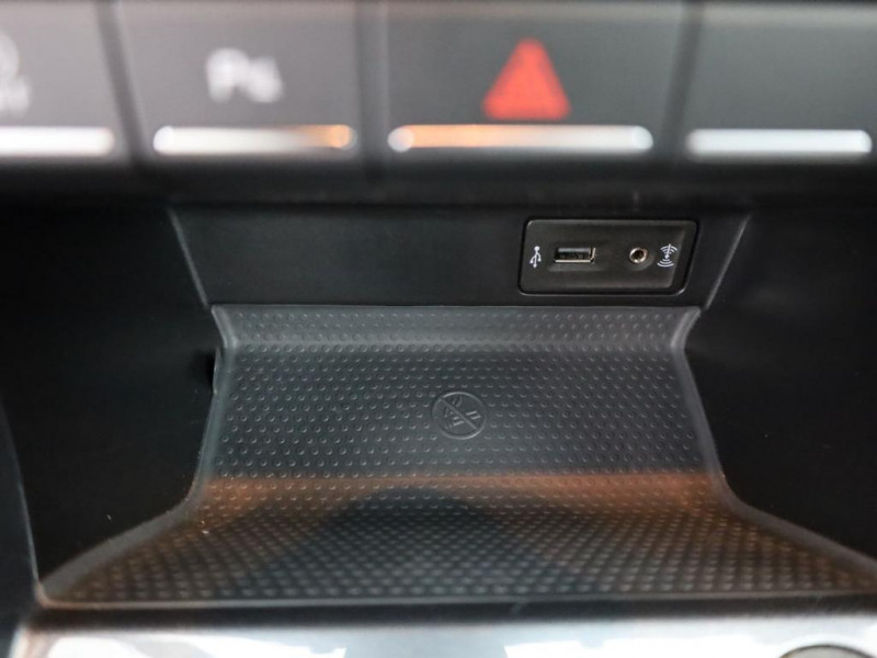 Volkswagen Coccinelle 1.2 TSI Allstar Navi Kamera Sitzheizung 2016 - photo n°14 Volkswagen Coccinelle 1.2 TSI Allstar Navi Kamera Sitzheizung  occasion à L'Union - photo n°14