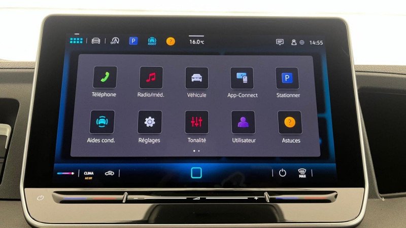 Volkswagen Crafter 35 L3H3 2.0 TDI 140 CH BUSINESS 2024 - photo n°12 Volkswagen Crafter 35 L3H3 2.0 TDI 140 CH BUSINESS  occasion à SAINT-GREGOIRE - photo n°12