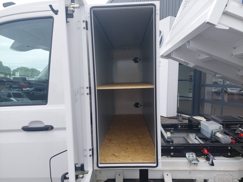 Volkswagen Crafter CHASSIS CABINE CRAFTER CSC BENNE COFFRE GRUAU PROP (RJ) 50 L  occasion  Blois - photo n8