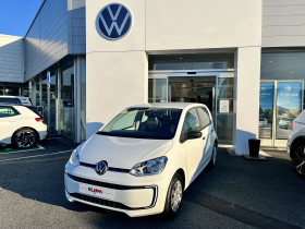 Volkswagen e-Up occasion 2023 mise en vente à CHARMEIL par le garage SUMA Vichy - SUMA 03 - photo n°1