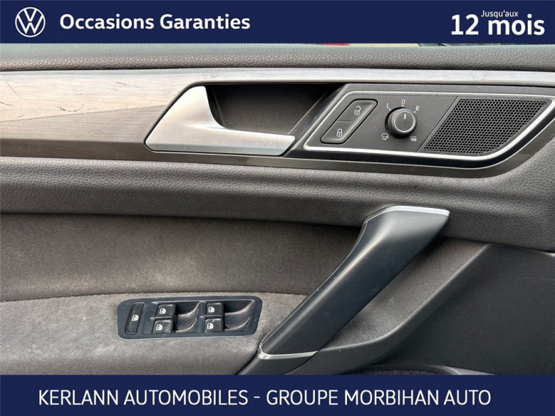 Volkswagen Golf Sportsvan Golf Sportsvan 1.6 TDI 110 FAP BlueMotion Technology Srie S  occasion à Vannes - photo n°19