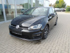 Volkswagen Golf VII occasion Noir année 2017 boite Robotisee Annonce Volkswagen Golf VII occasion Essence 1.4 TSI 125CH BLUEMOTION TECHNOLOGY CARAT DSG7 5P à Villenave-d'Ornon