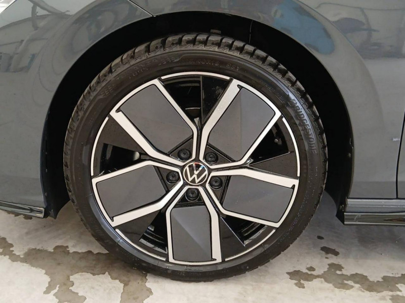 Volkswagen Golf 2.0 TDI SCR 150 DSG 7 R-Line -25% 2025 - photo n°5 Volkswagen Golf 2.0 TDI SCR 150 DSG 7 R-Line -25%  occasion à Arcangues - photo n°5