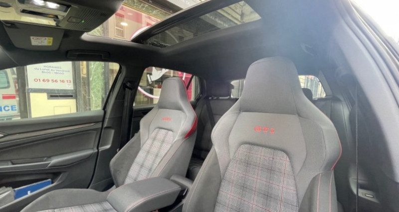 Volkswagen Golf 2.0 TSI 245 DSG7 GTI 2023 - photo n°4 Volkswagen Golf 2.0 TSI 245 DSG7 GTI  occasion à PARIS - photo n°4