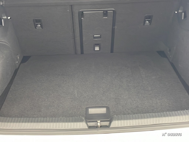 Volkswagen Golf Golf 1.5 eTSI OPF 130 DSG7 2024 - photo n°5 Volkswagen Golf Golf 1.5 eTSI OPF 130 DSG7  occasion à Mareuil-lès-Meaux - photo n°5