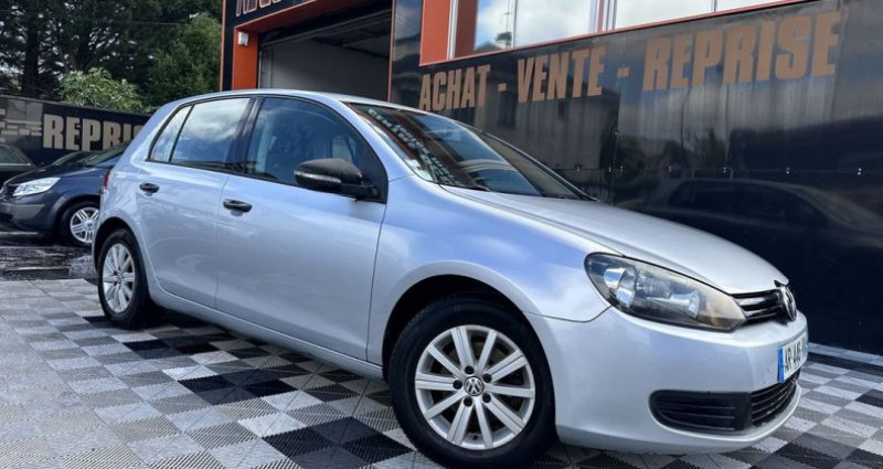 Volkswagen Golf VI 1.6 TDI 105CH BLUEMOTION FAP CONFORTL