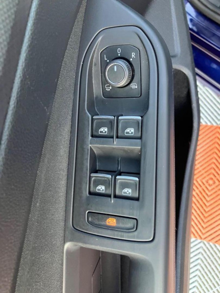 Volkswagen Golf VIII 1.0 e-TSI 110 DSG ACTIVE GPS LEDS Cockpit Digital 2023 - photo n°19 Volkswagen Golf VIII 1.0 e-TSI 110 DSG ACTIVE GPS LEDS Cockpit Digital  occasion à Lescure-d'Albigeois - photo n°19