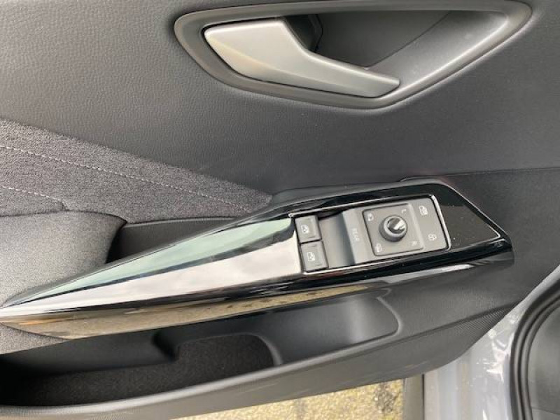 Volkswagen ID.3 ID.3 170 ch Pure Life Max 5p 2025 - photo n°11 Volkswagen ID.3 ID.3 170 ch Pure Life Max 5p  occasion à TARBES  - photo n°11