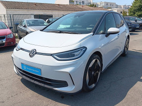 Volkswagen ID.3 occasion 2025 mise en vente à La Rochelle par le garage CAR LA ROCHELLE - photo n°1