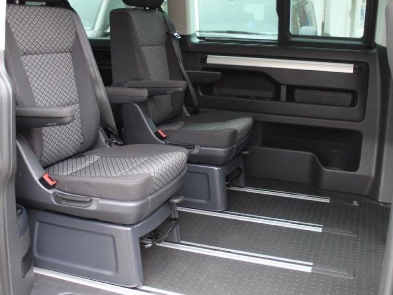 Volkswagen Multivan T6.1 Multivan 150PS DSG Navi AHK Standheizung 2021 - photo n°10 Volkswagen Multivan T6.1 Multivan 150PS DSG Navi AHK Standheizung  occasion à L'Union - photo n°10