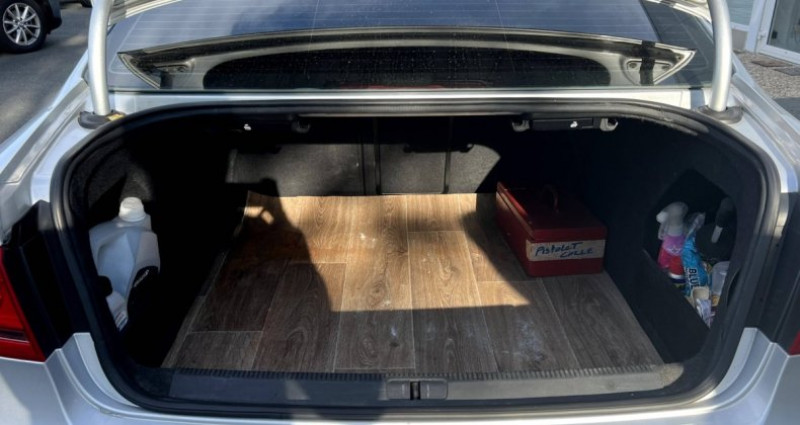 Volkswagen Passat VI 2.0 TDI 140ch Confortline 2010 - photo n°6 Volkswagen Passat VI 2.0 TDI 140ch Confortline  occasion à Tonnay Charente - photo n°6