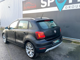 Volkswagen Polo V Polo 1.2 TSI 90 BMT Cross Polo 5p  occasion � Lescure-d'Albigeois - photo n�6