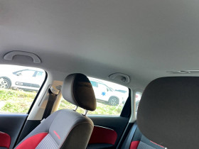 Volkswagen Polo V Polo 1.2 TSI 90 BMT Cross Polo 5p  occasion � Lescure-d'Albigeois - photo n�15