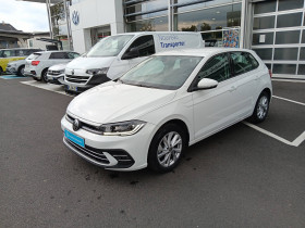 Volkswagen Polo VI occasion 2024 mise en vente à Aurillac par le garage CAT AUTOMOBILE SERVICE - photo n°1