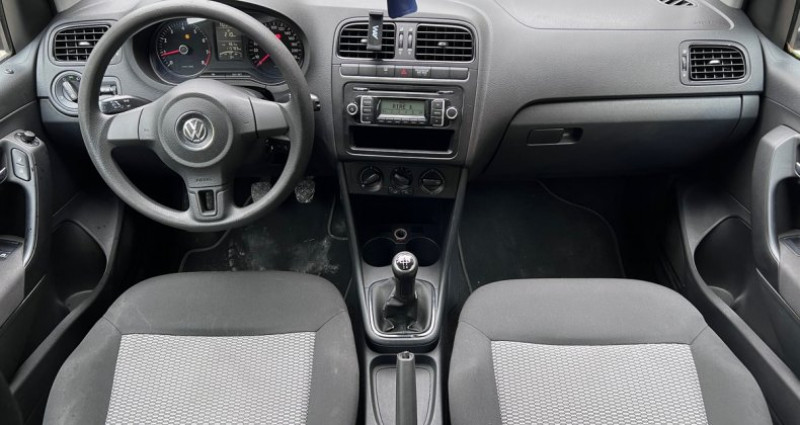 Volkswagen Polo 1.2i 60cv TrendLine 2011 - photo n°2 Volkswagen Polo 1.2i 60cv TrendLine  occasion à Sathonay-Camp - photo n°2