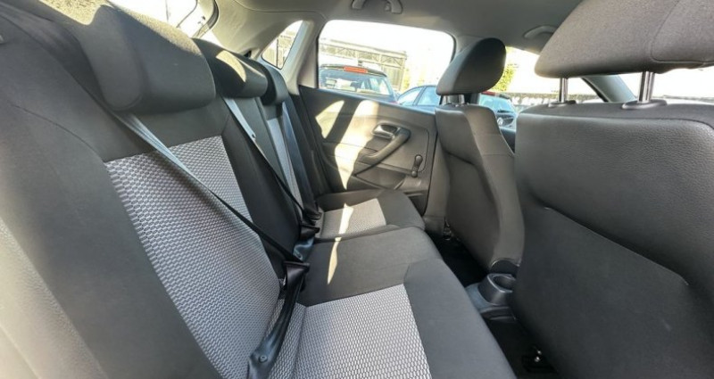 Volkswagen Polo 1.4 85CH TRENDLINE DSG7 3P 2011 - photo n°6 Volkswagen Polo 1.4 85CH TRENDLINE DSG7 3P  occasion à Morsang Sur Orge - photo n°6