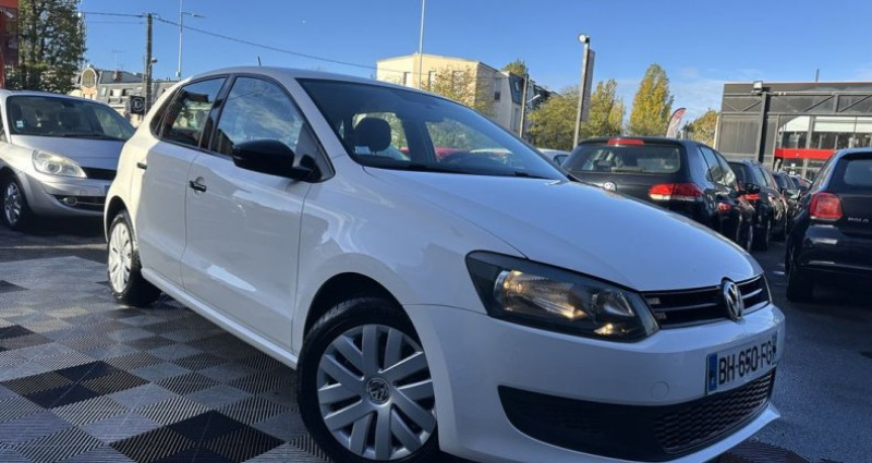 Volkswagen Polo 1.4 85CH TRENDLINE DSG7 3P 2011 - photo n°2 Volkswagen Polo 1.4 85CH TRENDLINE DSG7 3P  occasion à Morsang Sur Orge - photo n°2