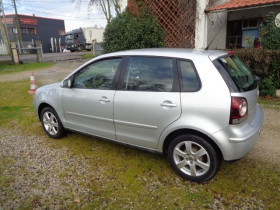 Volkswagen Polo 1.4 TDI 70CH CONFORTLINE 5P  occasion � Aucamville - photo n�7