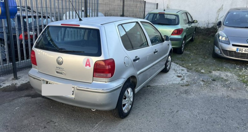 Volkswagen Polo III 1.4 60 5p 2001 - photo n°6 Volkswagen Polo III 1.4 60 5p  occasion à Saint-Médard-d'Aunis - photo n°6