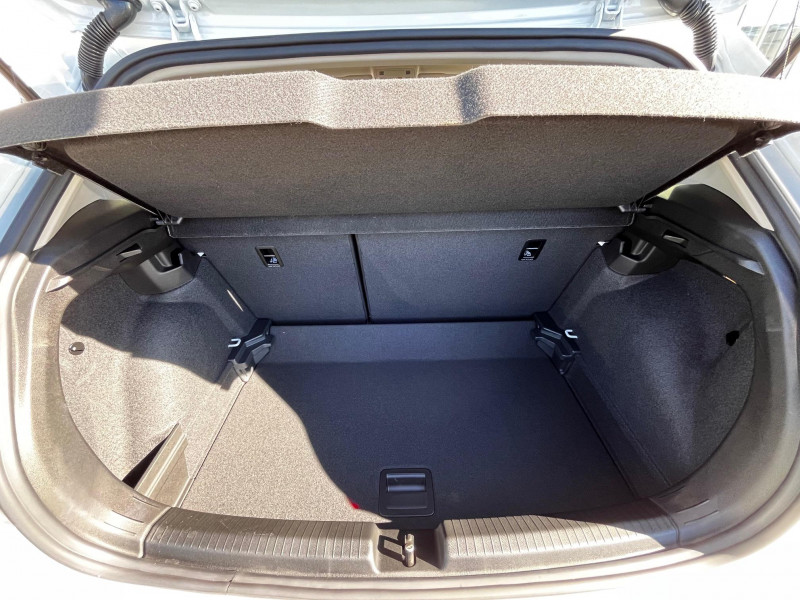 Volkswagen Polo Polo 1.0 TSI 95 S&S DSG7 Style 5p  - photo n°8 Volkswagen Polo Polo 1.0 TSI 95 S&S DSG7 Style 5p  occasion à Onet-le-Château - photo n°8