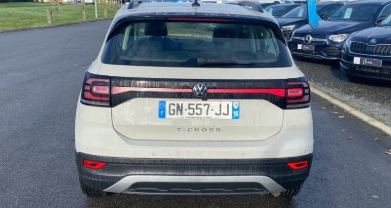 Volkswagen T-cross 1.0 TSI 95 Start/Stop BVM5 Life Tech 2023 - photo n°4 Volkswagen T-cross 1.0 TSI 95 Start/Stop BVM5 Life Tech  occasion à La Rochelle - photo n°4