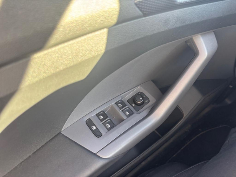 Volkswagen T-cross 1.0 TSI 95 Start&Stop  Lounge 2021 - photo n°16 Volkswagen T-cross 1.0 TSI 95 Start&Stop  Lounge  occasion à Lormont - photo n°16