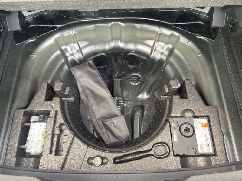 Volkswagen T-Roc 2.0 TDI 150 DSG7 R-LINE GPS Caméra Pack Black JA 18 Keyless  2025 - photo n°18 Volkswagen T-Roc 2.0 TDI 150 DSG7 R-LINE GPS Caméra Pack Black JA 18 Keyless   occasion à Lescure-d'Albigeois - photo n°18