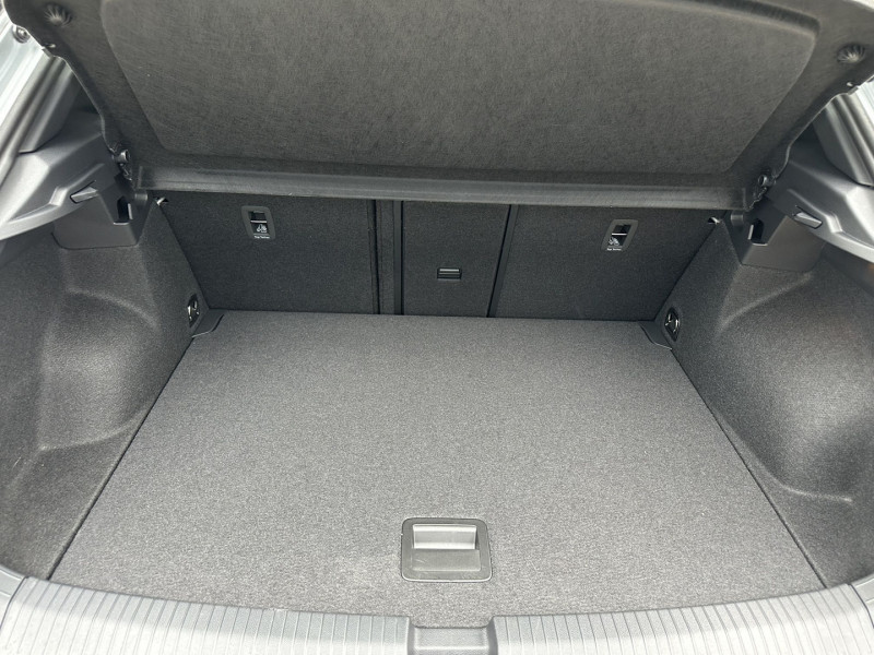 Volkswagen T-Roc 2.0 TDI 150CH R-LINE DSG7 2025 - photo n°10 Volkswagen T-Roc 2.0 TDI 150CH R-LINE DSG7  occasion à Labège - photo n°10