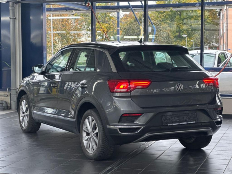 Volkswagen T-Roc Style 4Motion 1 HAND/ EURO 6 2018 - photo n°10 Volkswagen T-Roc Style 4Motion 1 HAND/ EURO 6  occasion à L'Union - photo n°10