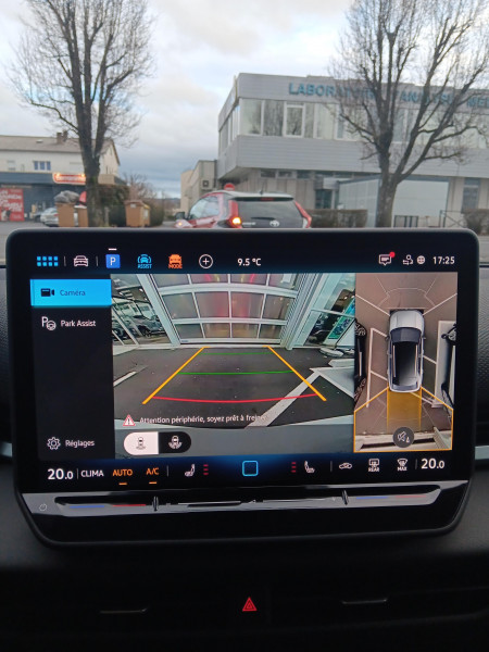 Volkswagen T-Roc T-Roc 1.5 eTSI EVO2 Hybrid 150 ch DSG7 R-Line 5p  occasion � Aurillac - photo n�17