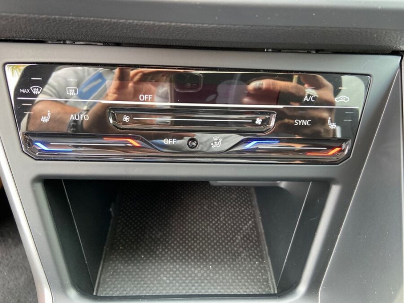 Volkswagen Taigo 1.0 TSI 110 DSG7 LIFE GPS Radars Vitres AR Surteintées 2022 - photo n°17 Volkswagen Taigo 1.0 TSI 110 DSG7 LIFE GPS Radars Vitres AR Surteintées  occasion à Saïx - photo n°17