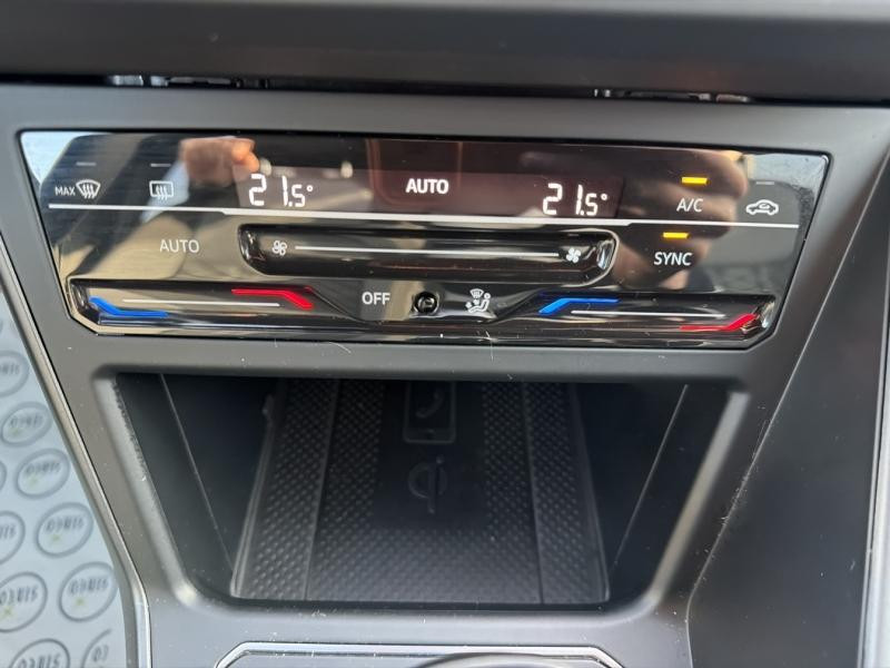 Volkswagen Taigo 1.0 TSI 110ch R-Line DSG7  occasion � Dijon - photo n�17