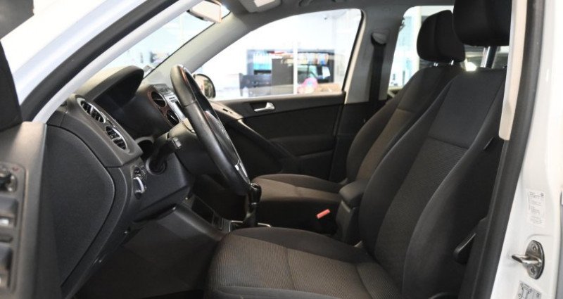 Volkswagen Tiguan 2.0 TDI 110 FAP BlueMotion Technology 2015 - photo n°7 Volkswagen Tiguan 2.0 TDI 110 FAP BlueMotion Technology  occasion à ST SATURNIN - photo n°7