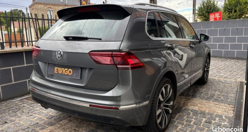 Volkswagen Tiguan 2.0 TDI 190ch R-LINE 4MOTION DSG Toit Ouvrant 2017 - photo n°2 Volkswagen Tiguan 2.0 TDI 190ch R-LINE 4MOTION DSG Toit Ouvrant  occasion à PIERRELAYE - photo n°2