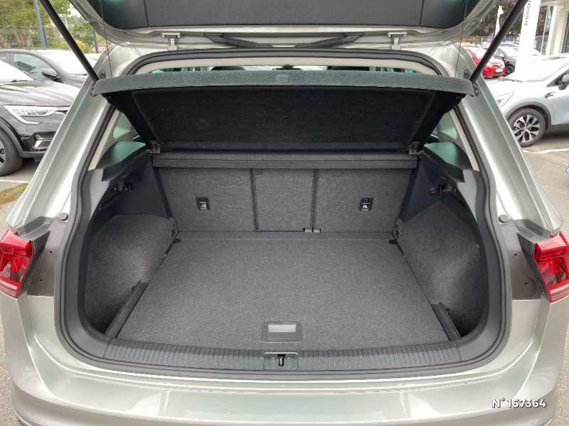 Volkswagen Tiguan Tiguan 1.4 TSI ACT 150 BMT DSG6 Carat 2017 - photo n°7 Volkswagen Tiguan Tiguan 1.4 TSI ACT 150 BMT DSG6 Carat  occasion à Deauville - photo n°7