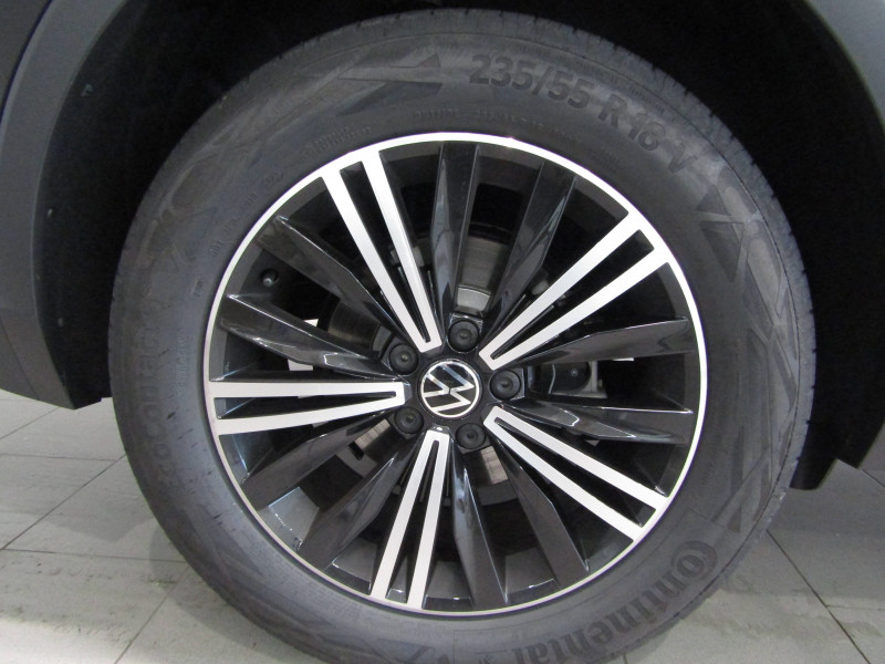 Volkswagen Tiguan Tiguan 2.0 TDI 150ch DSG7  occasion  Arbouans - photo n7