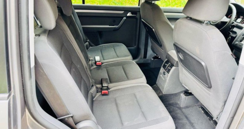 Volkswagen Touran 1.6 tdi 105 ch 7 places 2010 - photo n°4 Volkswagen Touran 1.6 tdi 105 ch 7 places  occasion à Montfermeil - photo n°4