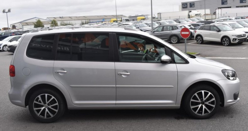 Volkswagen Touran 1.6 TDI 105 FAP Confortline DSG7 2015 - photo n°4 Volkswagen Touran 1.6 TDI 105 FAP Confortline DSG7  occasion à LE CASTELET - photo n°4