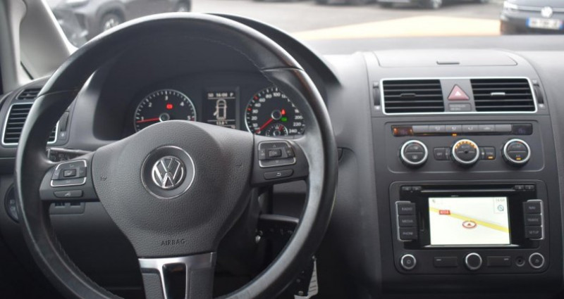 Volkswagen Touran 1.6 TDI 105 FAP Confortline DSG7 2015 - photo n°7 Volkswagen Touran 1.6 TDI 105 FAP Confortline DSG7  occasion à LE CASTELET - photo n°7