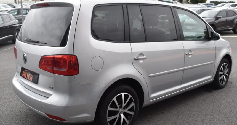 Volkswagen Touran 1.6 TDI 105 FAP Confortline DSG7 2015 - photo n°2 Volkswagen Touran 1.6 TDI 105 FAP Confortline DSG7  occasion à LE CASTELET - photo n°2