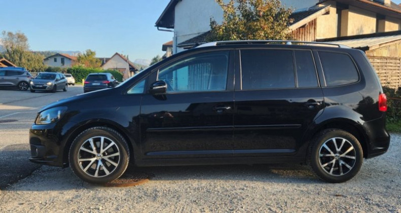 Volkswagen Touran 2.0 TDI 140 FAP BlueMotion Confortline DSG6 TOIT OUVRANT 2012 - photo n°4 Volkswagen Touran 2.0 TDI 140 FAP BlueMotion Confortline DSG6 TOIT OUVRANT  occasion à allonzier de la caille - photo n°4