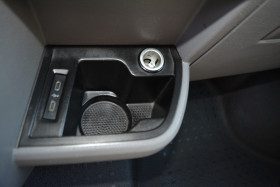 Volkswagen Transporter 2.8T L1H1 2.0 TDI 110CH BUSINESS LINE  occasion  Toulouse - photo n18