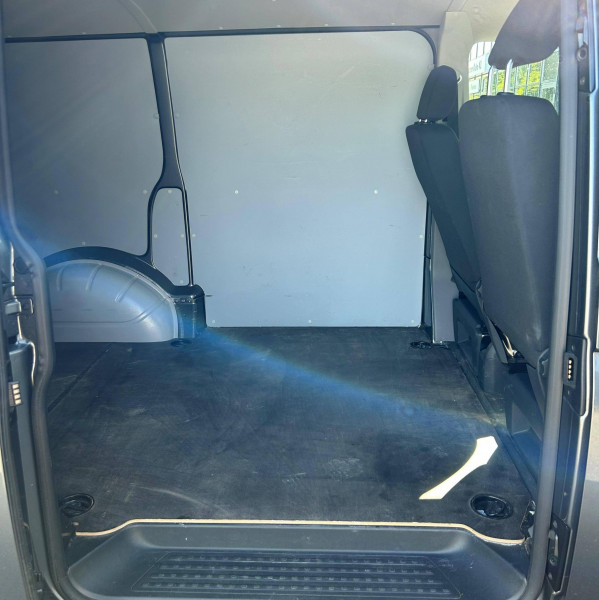 Volkswagen Transporter 6.1 VAN TRANSPORTER 6.1 VAN L1H1 2.0 TDI 150 DSG7  occasion  Blois - photo n10