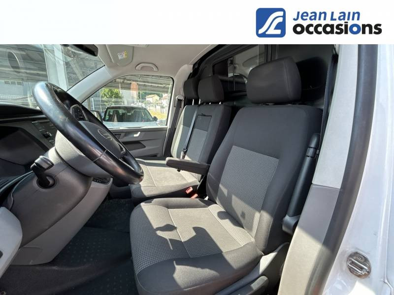 Volkswagen Transporter FOURGON 6.1 VAN L1H1 2.0 TDI 150 DSG7 BUSINESS LINE  occasion à Seyssinet-Pariset - photo n°5